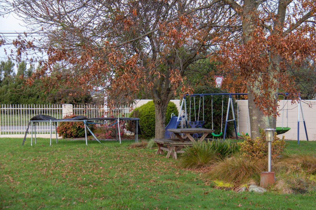 Bk'S Chardonnay Motor Lodge Masterton Extérieur photo